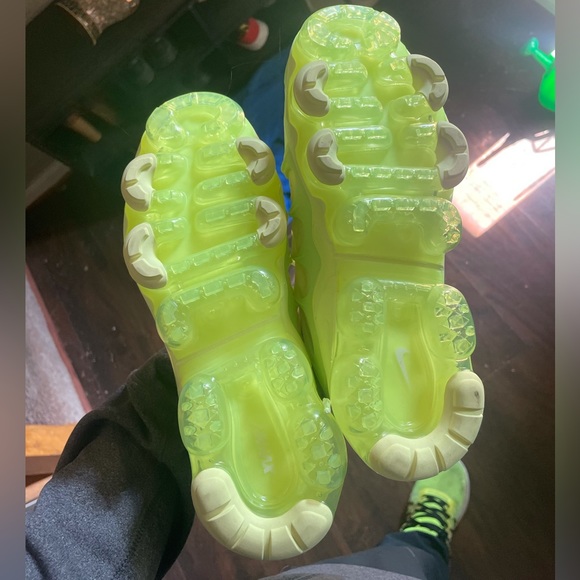 Women’s size 7. Worn 1 time. Great condition. - Picture 2 of 6